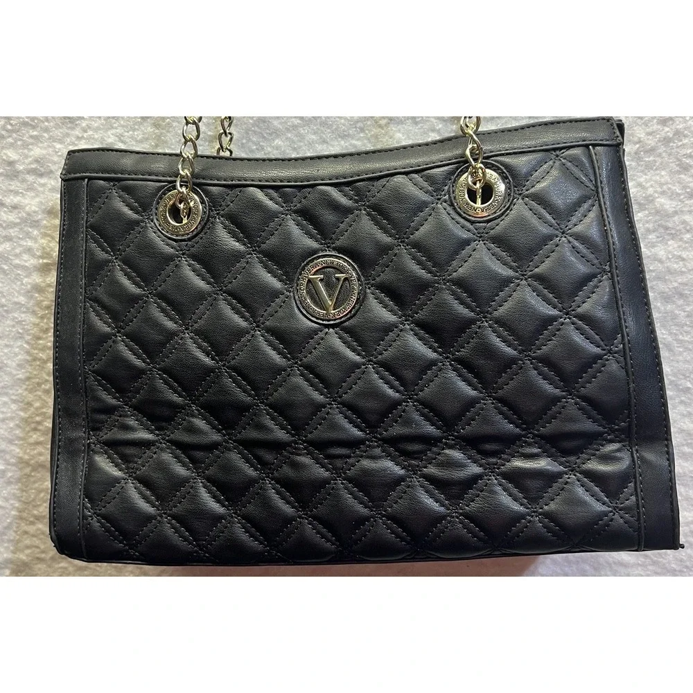 Vera‎ of New York Black Enya Quilt  Satchel Purse Style #VNF22722 Faux Leather